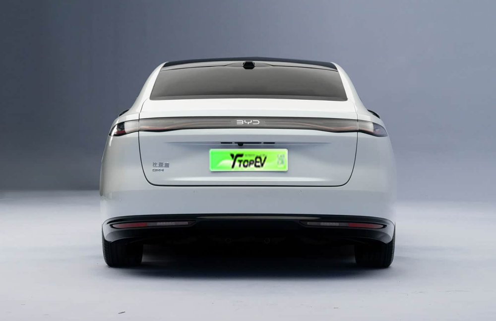BYD Seal 08  spaces